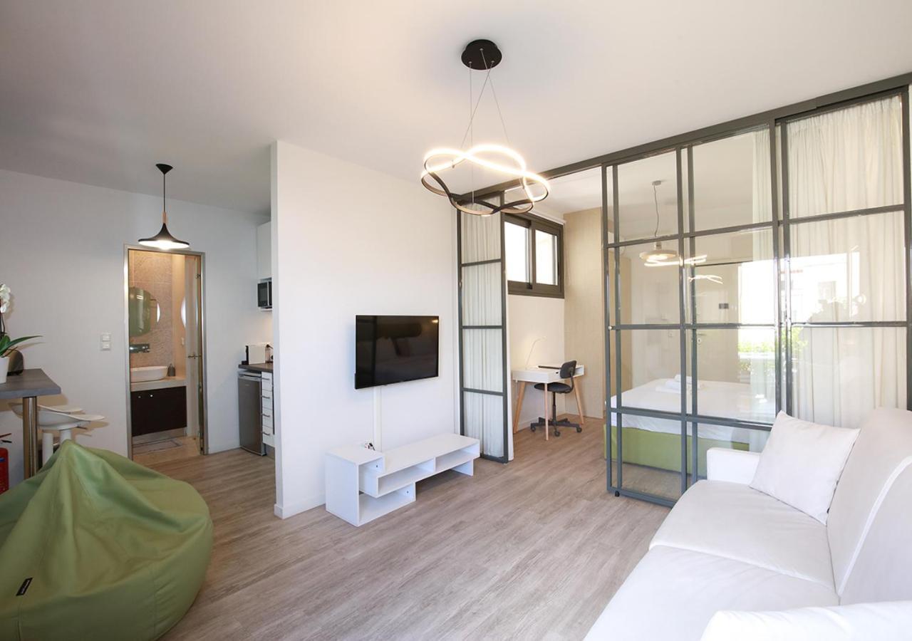 Emily In Athens - Central Chic Flat With Terrace Syntagma E1 Extérieur photo